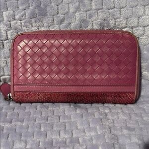Bottega Veneta Intrecciato zip-around long wallet